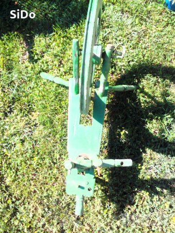 Чекрък за предене на вълна от 1937г. и 4 бр.масури с размери от 27 до 33 см +2 вретена за предене, снимка 6 - Колекции - 22186162