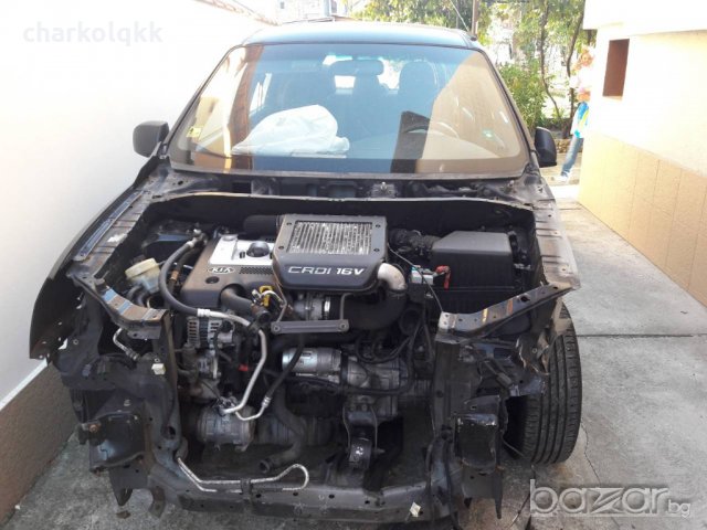 продавам киа карен на части 2.0 д, снимка 2 - Автомобили и джипове - 19158706