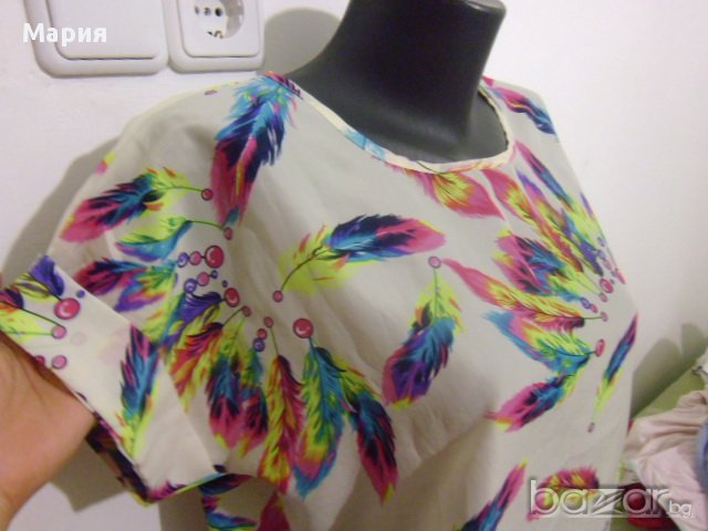 Лятна нова блуза с красиви цветни пера за 15 лева, снимка 1 - Туники - 15187936
