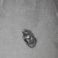 Сребърна висулка череп, снимка 1 - Колиета, медальони, синджири - 16724969