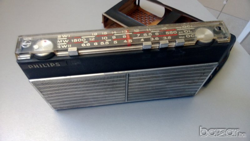 philips-receiver-ретро с кожен калъф- за колекция-от швеицария, снимка 1