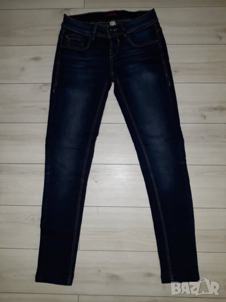 Дамски тъмносини дънки марка Bershka, снимка 1