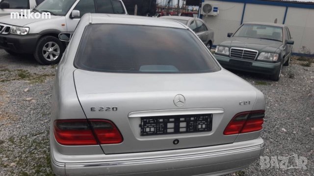 Е 220 w210 На Части Mercedes E class E 220 Мерцедес Е класа ОМ611 Фейслифт, снимка 3 - Автомобили и джипове - 23364673