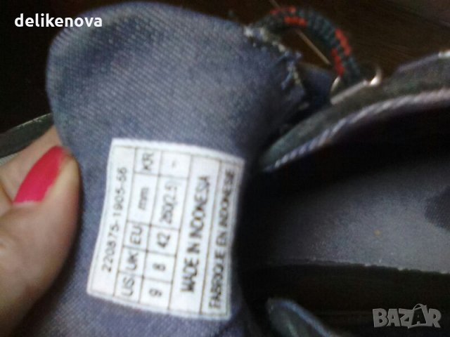 Levis. Original.  Size  42, снимка 4 - Кецове - 26048625