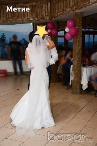 Много стилна и изискана Булчинска рокля, снимка 5 - Сватбени рокли - 20524558