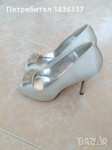 Дамски обувки