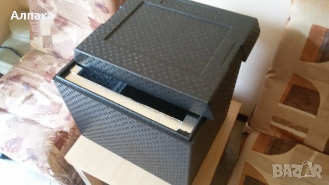 Продавам немска термична кутия за съхранение на продукти, снимка 3 - Органайзери - 22075788