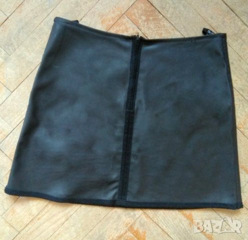 къса кожена пола, снимка 2 - Поли - 25451800