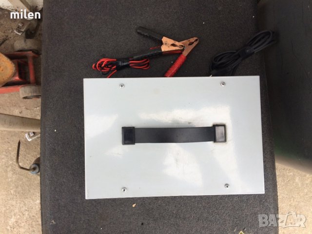 зарядно за акумулатори, снимка 3 - Аксесоари и консумативи - 25473751