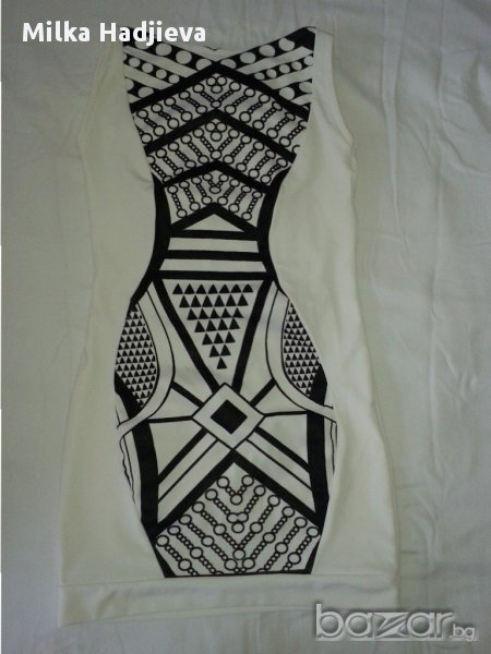 Къса рокля в  черно и бяло, снимка 1