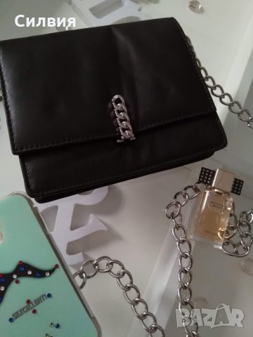 Мини дамска чантичка, снимка 3 - Чанти - 22525544