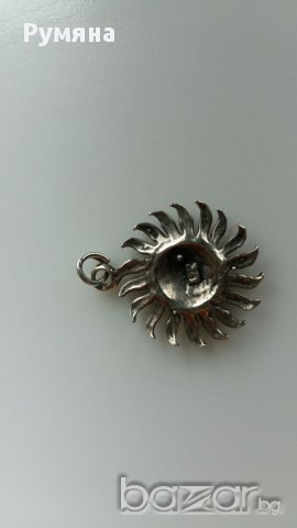 сребърна висулка слънце, снимка 2 - Колиета, медальони, синджири - 17387216