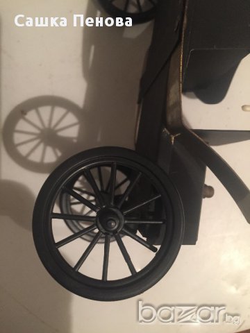 метална кола за колекция, снимка 4 - Антикварни и старинни предмети - 12371250