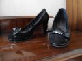Продавам черни велурено-лачени обувки на ток, снимка 4
