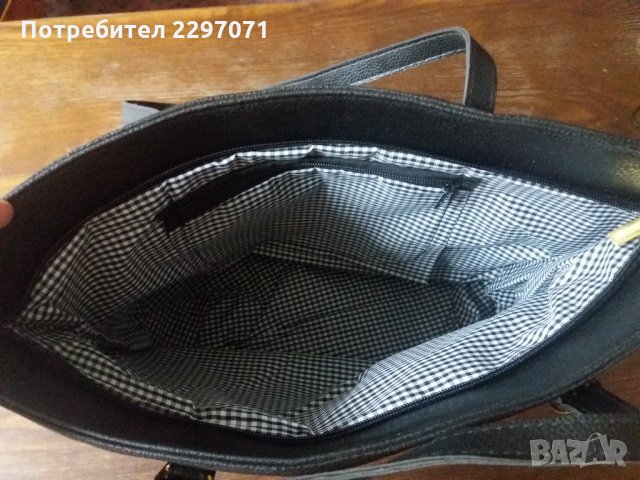 Дамска чанта, снимка 2 - Чанти - 25549407
