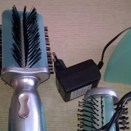 Ел четка за коса с зарядно и акумулатор с 3 приставки-от швеицария, снимка 9 - Преси за коса - 16956287