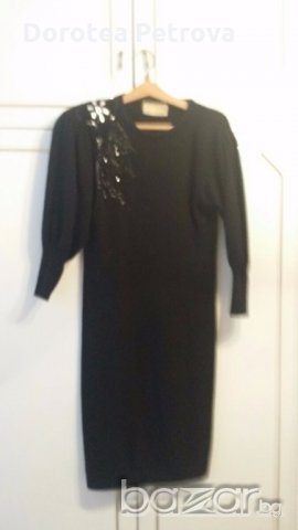 Вълнена черна рокля от мерино, с апликация от мъниста, машинно плетена, снимка 3 - Рокли - 19944329