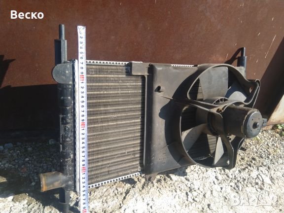 Радиатор с перка за Опел с двигател 1,3 и други, снимка 2 - Части - 26179680
