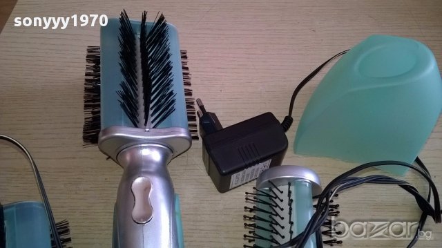 Ел четка за коса с зарядно и акумулатор с 3 приставки-от швеицария, снимка 9 - Преси за коса - 16956287