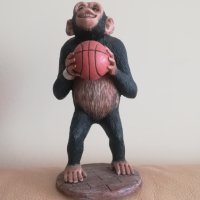 Статуетка на  баскетболист от КОНГО, снимка 1 - Други ценни предмети - 23624520