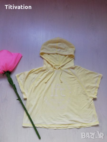 Тениска с качулка , снимка 1