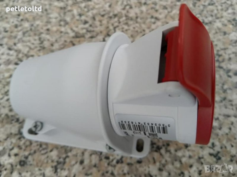 Контакт стационарен (Евро Букса) PKF16W434 Schneider 16А, IP44, снимка 1