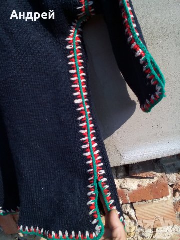 Стар етно пуловер, снимка 7 - Антикварни и старинни предмети - 22949700