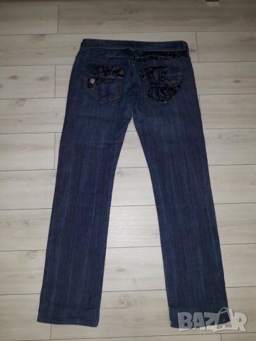 Дамски сини дънки марка P@s Jeans с черни орнаменти на джобовете, снимка 3 - Дънки - 23703024