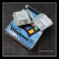 Купувам стари версии ,издания на windows уиндоус, снимка 2 - Друга електроника - 13891466