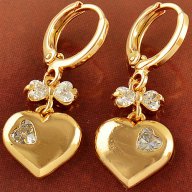Невероятни обеци "сърце" от 9к попълнено злато със Сваровски кристали 20 лв., снимка 4 - Обеци - 7162502