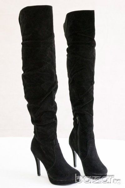 Елегантни ботуши на ток в черно марка Caroline , снимка 1