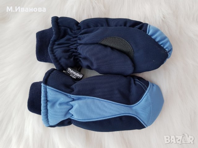 Нови ръкавици за сняг  за възраст 10-15 години, снимка 2 - Шапки, шалове и ръкавици - 23599301
