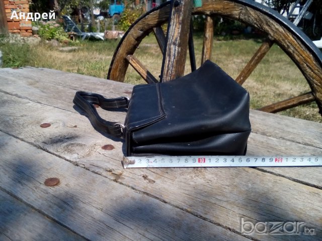 Стара Дамска чанта, снимка 4 - Антикварни и старинни предмети - 17939348
