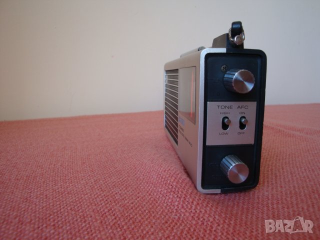 Vintage Toshiba transistor Radio, Made in Japan, снимка 4 - Радиокасетофони, транзистори - 22816889