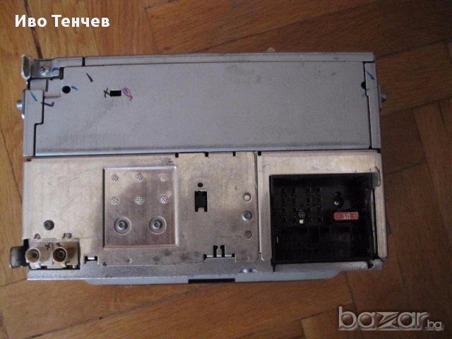 CD player VW "RCD 500/6CD"-2DIN, (VW/Skoda), снимка 4 - Аудиосистеми - 16309460