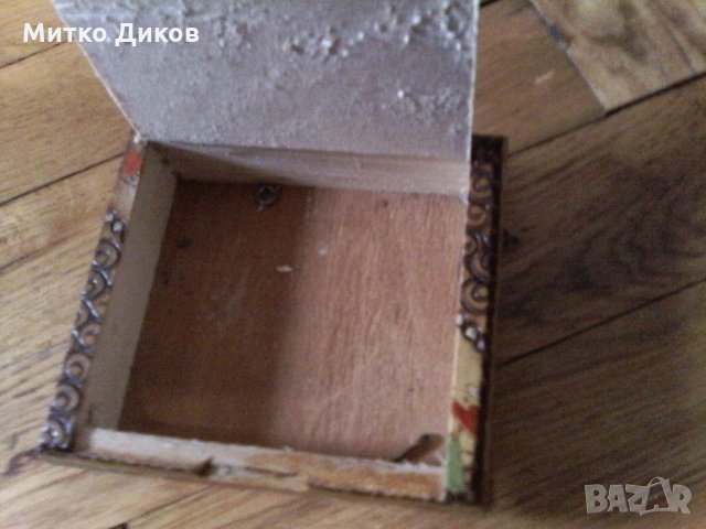 Малка дървена кутия дърворезбована от соца, снимка 4 - Декорация за дома - 23803245