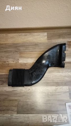 Всмукателна тръба за въздух  bmw e36 318тдс, снимка 2 - Части - 24209587