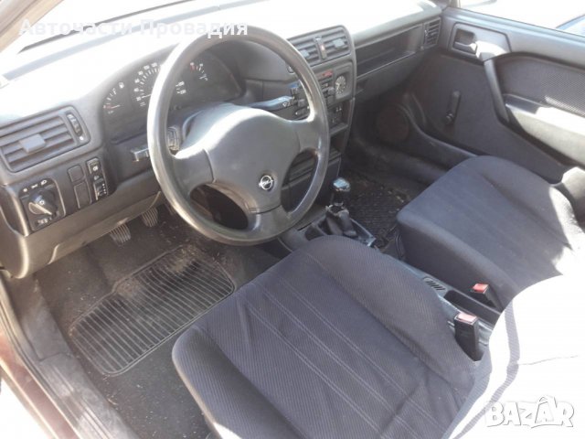 Опел Вектра 1,6 mi НА ЧАСТИ, снимка 3 - Автомобили и джипове - 22871449