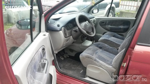 на части Renault Scenic 1,6i, снимка 6 - Автомобили и джипове - 12213935