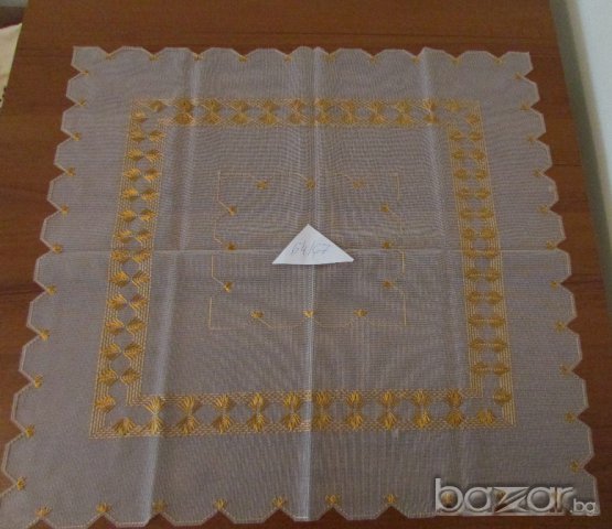 Ръчно бродирани карета върху тюл (ново), снимка 2 - Пана - 16395024