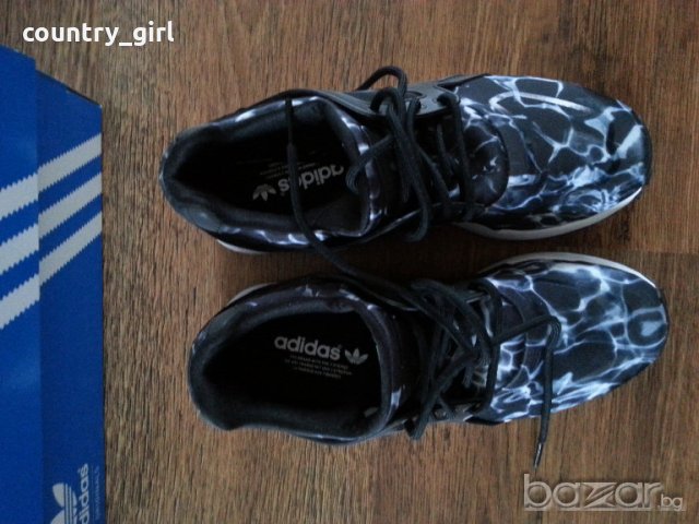 Adidas -страхотни дамски маратонки НОВИ, снимка 9 - Маратонки - 18339566