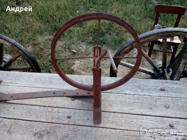 Старинен метален чекрък, снимка 4 - Антикварни и старинни предмети - 19301236