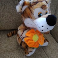 Плюшено тигърче с цвете, снимка 10 - Плюшени играчки - 25422757