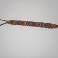 Ръчно плетена гривна с мексикански мотиви, снимка 7 - Гривни - 9068853
