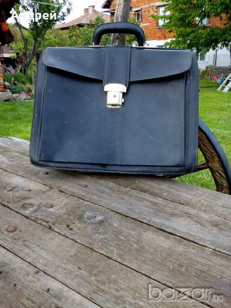Стара кожена чанта, снимка 1