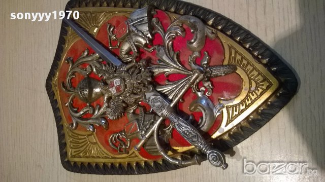 Герб с сабя за стена-30/22см-внос швеицария, снимка 3 - Антикварни и старинни предмети - 13901788