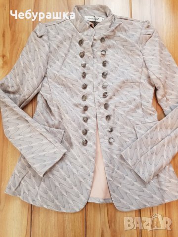 Дамско сако, снимка 2 - Сака - 24629198