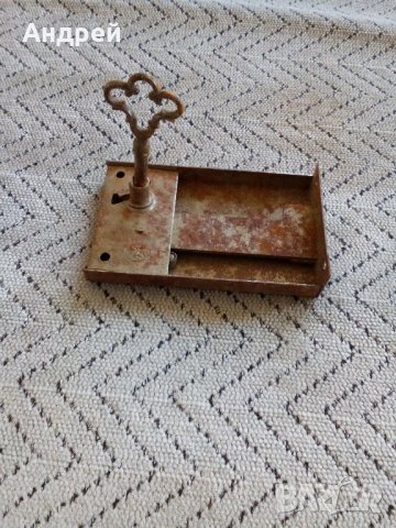 Старинна брава #3, снимка 1 - Антикварни и старинни предмети - 22116157