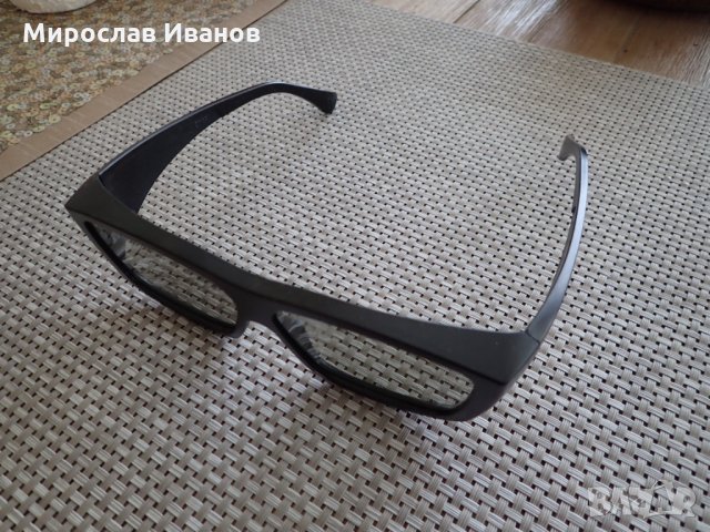 очила за триизмерно гледане на ТВ, снимка 1 - Слънчеви и диоптрични очила - 22883715
