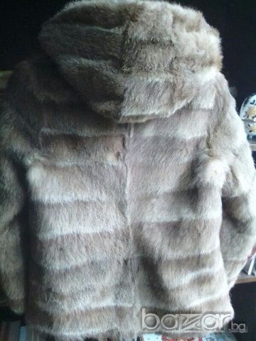 Луксозно палтенце от Визон. Размер М/L, снимка 8 - Палта, манта - 20763415